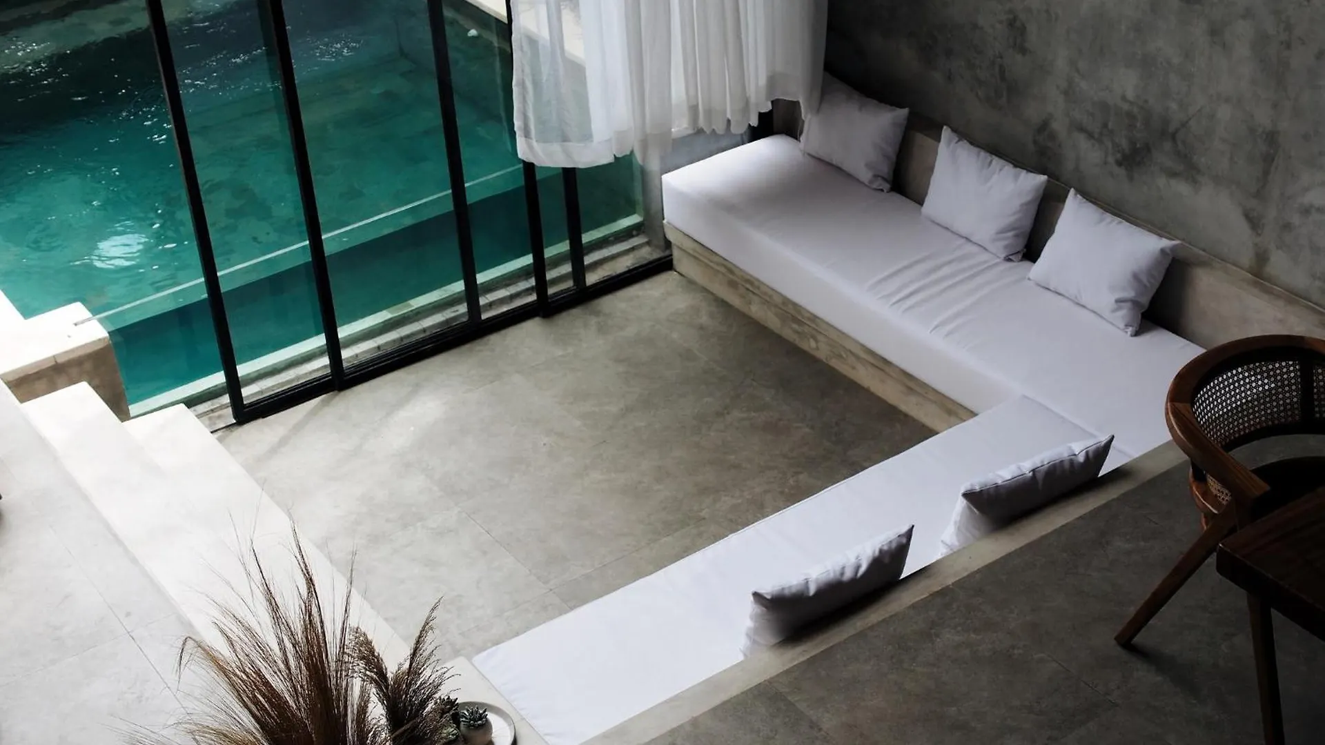 Waves Loft Canggu 0*, Чангу Индонезия
