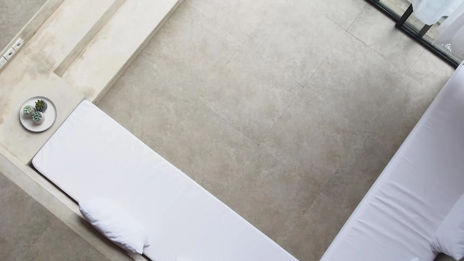 Waves Loft Canggu Вилла